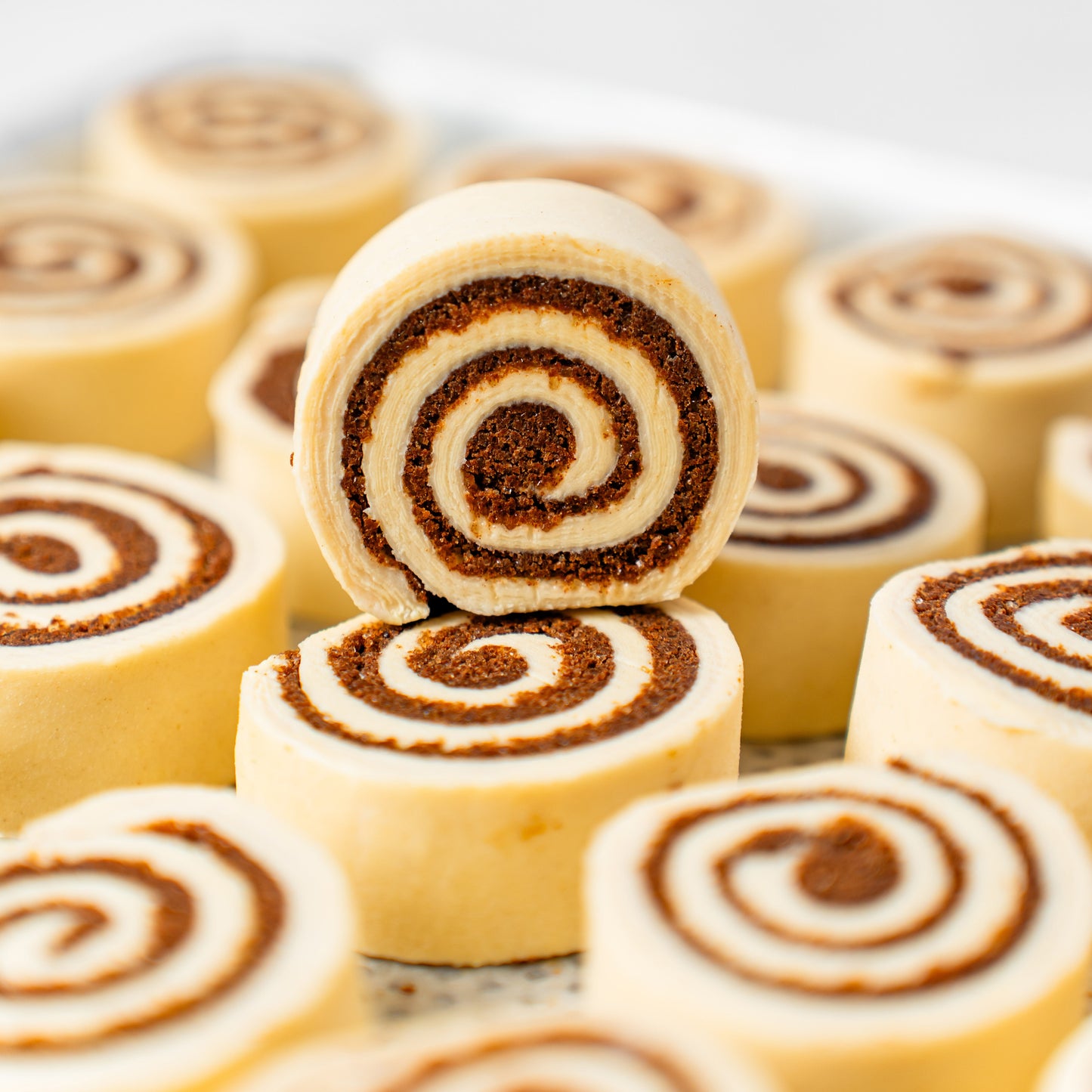 Bake-it-Yourself Frozen Cinnamon Roll (12 pcs)